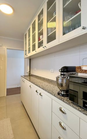 Apartamento à venda com 65m², 2 quartos e 1 vaga Apartamento à venda com 65m², 2 quartos e 1 vagaCozinha