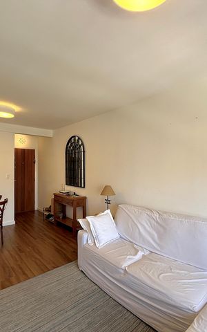 Apartamento à venda com 65m², 2 quartos e 1 vaga Apartamento à venda com 65m², 2 quartos e 1 vagaSala