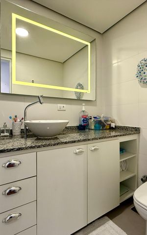 Apartamento à venda com 65m², 2 quartos e 1 vaga Apartamento à venda com 65m², 2 quartos e 1 vagaBanheiro