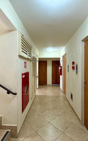 Apartamento à venda com 65m², 2 quartos e 1 vaga Apartamento à venda com 65m², 2 quartos e 1 vagaHall Apartamento