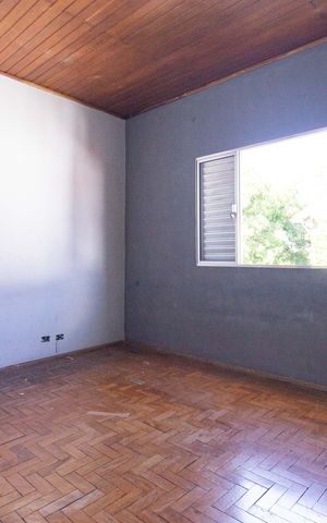 Casa para alugar com 300m², 3 quartos e 5 vagas Casa para alugar com 300m², 3 quartos e 5 vagasQuarto 2