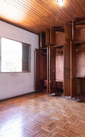 Casa para alugar com 300m², 3 quartos e 5 vagas Casa para alugar com 300m², 3 quartos e 5 vagasQuarto 1