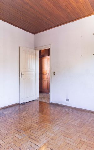 Casa para alugar com 300m², 3 quartos e 5 vagas Casa para alugar com 300m², 3 quartos e 5 vagasQuarto 1