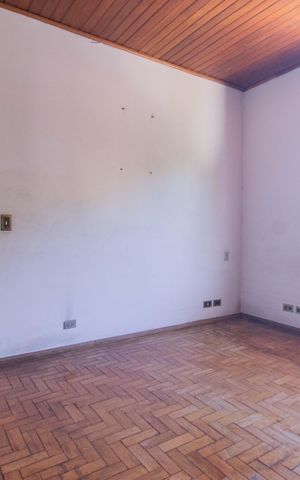 Casa para alugar com 300m², 3 quartos e 5 vagas Casa para alugar com 300m², 3 quartos e 5 vagasQuarto 1