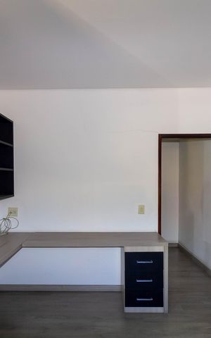 Casa à venda com 223m², 2 quartos e 10 vagas Casa à venda com 223m², 2 quartos e 10 vagasSuíte 1