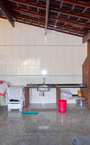 Casa à venda com 223m², 2 quartos e 10 vagas Casa à venda com 223m², 2 quartos e 10 vagasChurrasqueira