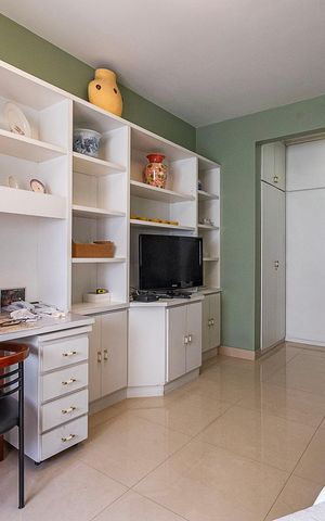 Apartamento à venda com 361m², 3 quartos e 4 vagas Apartamento à venda com 361m², 3 quartos e 4 vagasSuíte 2