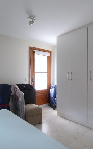 Casa à venda com 315m², 4 quartos e 6 vagasEdícula