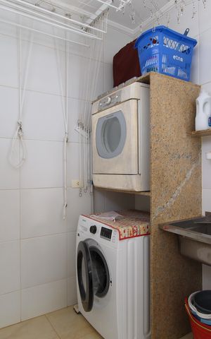 Casa à venda com 315m², 4 quartos e 6 vagasÁrea de Serviço