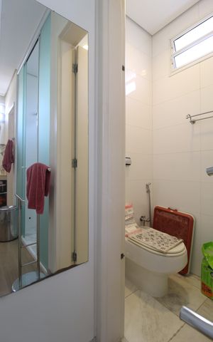 Casa à venda com 315m², 4 quartos e 6 vagasBanheiro da Suíte 3