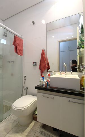Casa à venda com 315m², 4 quartos e 6 vagasBanheiro da Suíte 2