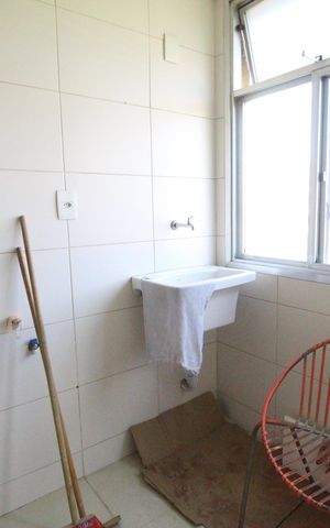 Apartamento à venda com 60m², 2 quartos e 1 vagaÁrea de serviço