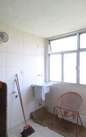 Apartamento à venda com 60m², 2 quartos e 1 vagaÁrea de serviço