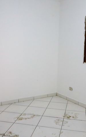 Casa à venda com 374m², 5 quartos e 6 vagasQuarto 2