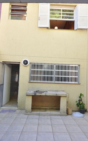 Casa à venda com 125m², 3 quartos e 2 vagasQuintal