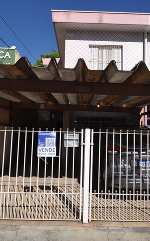 Casa à venda com 125m², 3 quartos e 2 vagasFachada