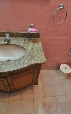 Casa à venda com 125m², 3 quartos e 2 vagasBanheiro Social
