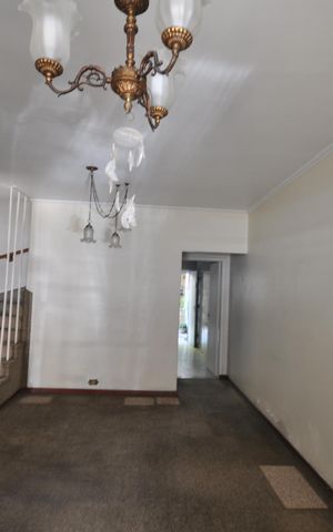 Casa à venda com 125m², 3 quartos e 2 vagasSala