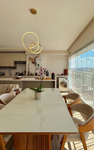 Apartamento à venda com 81m², 3 quartos e 1 vaga Apartamento à venda com 81m², 3 quartos e 1 vagaSala