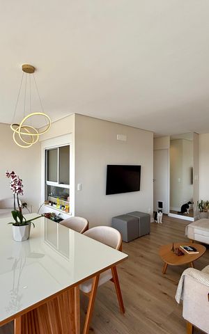Apartamento à venda com 81m², 3 quartos e 1 vaga Apartamento à venda com 81m², 3 quartos e 1 vagaSala