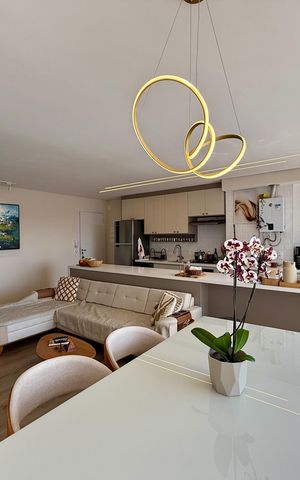 Apartamento à venda com 81m², 3 quartos e 1 vaga Apartamento à venda com 81m², 3 quartos e 1 vagaSala
