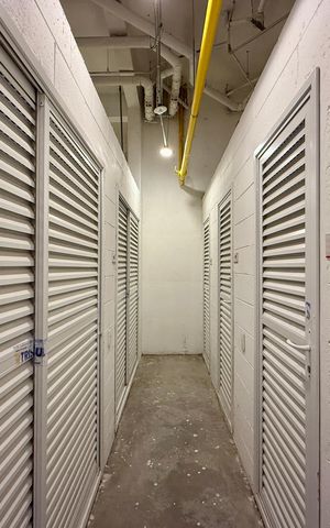 Apartamento à venda com 81m², 3 quartos e 1 vaga Apartamento à venda com 81m², 3 quartos e 1 vagaDepósito Apartamento
