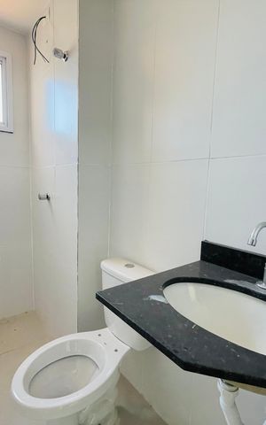 Apartamento à venda com 56m², 2 quartos e 1 vaga Apartamento à venda com 56m², 2 quartos e 1 vagaBanheiro