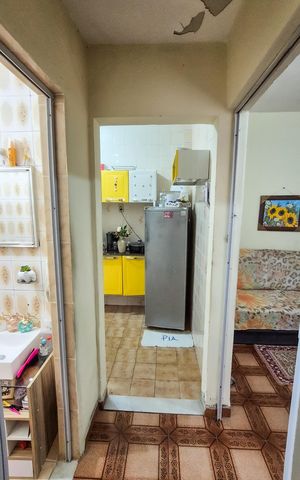 Apartamento à venda com 32m², 1 quarto e sem vagaCorredor, acesso ao quarto, banheiro e cozinha 