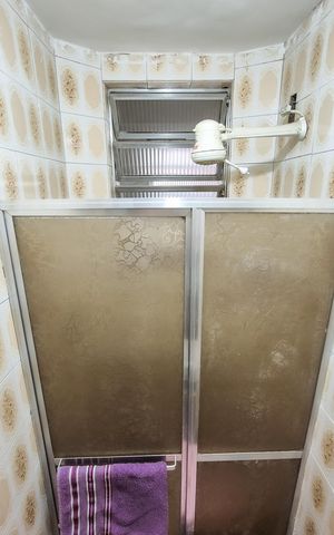 Apartamento à venda com 32m², 1 quarto e sem vagaBanheiro 