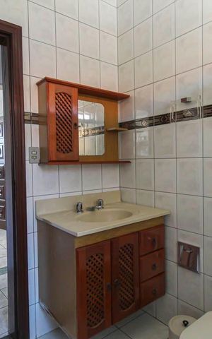 Casa para alugar com 145m², 1 quarto e 1 vaga Casa para alugar com 145m², 1 quarto e 1 vagaBanheiro Social