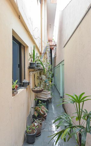 Casa à venda com 158m², 3 quartos e 2 vagas Casa à venda com 158m², 3 quartos e 2 vagasCorredor Externo