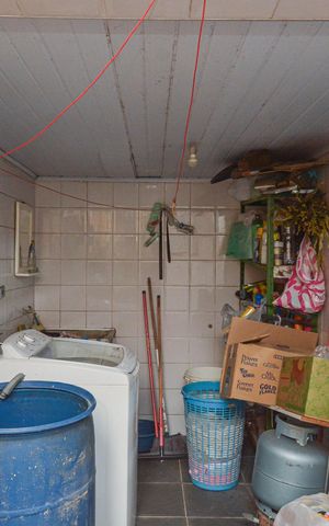 Casa à venda com 158m², 3 quartos e 2 vagas Casa à venda com 158m², 3 quartos e 2 vagasÁrea de Serviço