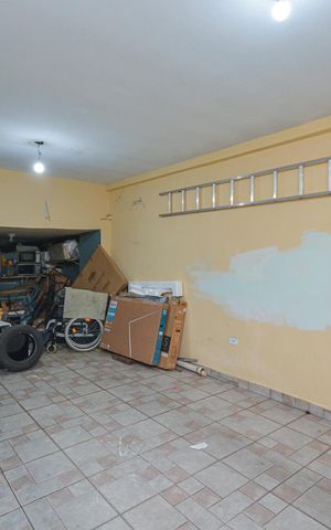 Casa à venda com 158m², 3 quartos e 2 vagas Casa à venda com 158m², 3 quartos e 2 vagasGaragem