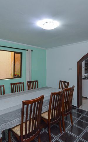 Casa à venda com 158m², 3 quartos e 2 vagas Casa à venda com 158m², 3 quartos e 2 vagasSala de Jantar