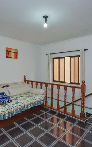 Casa à venda com 158m², 3 quartos e 2 vagas Casa à venda com 158m², 3 quartos e 2 vagasSala de TV