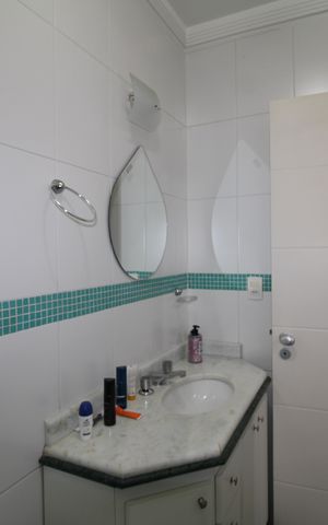 Casa de condomínio à venda com 199m², 3 quartos e 4 vagasQuarto 2 - Banheiro