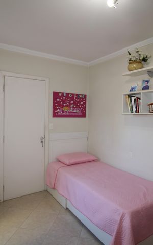Casa de condomínio à venda com 199m², 3 quartos e 4 vagasQuarto 1