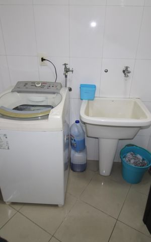 Casa de condomínio à venda com 199m², 3 quartos e 4 vagasÁrea de Serviço