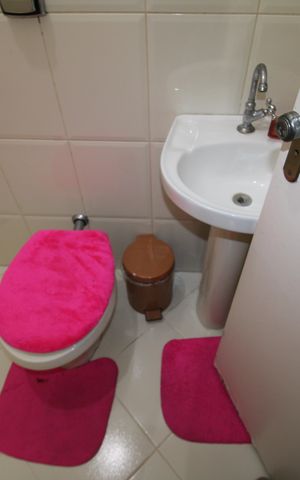 Casa de condomínio à venda com 199m², 3 quartos e 4 vagasGaragem - Banheiro