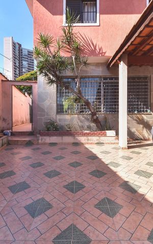 Casa à venda com 129m², 3 quartos e 2 vagasGaragem