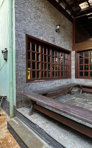 Casa à venda com 850m², 5 quartos e 7 vagas Casa à venda com 850m², 5 quartos e 7 vagasÁrea externa