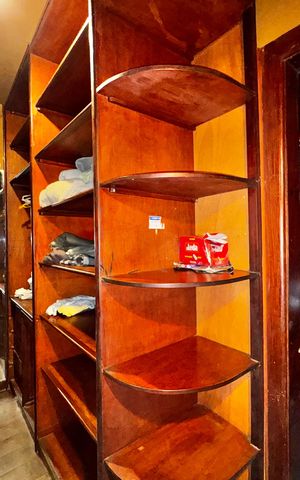 Casa à venda com 850m², 5 quartos e 7 vagas Casa à venda com 850m², 5 quartos e 7 vagasSuíte 2 - Closet