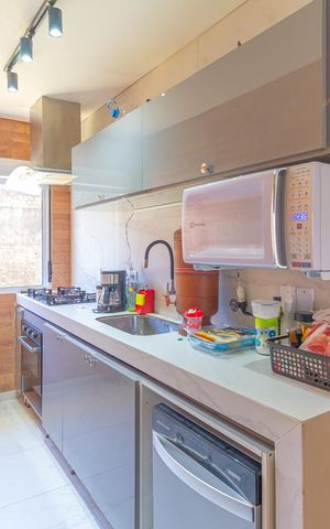 Casa à venda com 210m², 3 quartos e 2 vagas Casa à venda com 210m², 3 quartos e 2 vagasCozinha