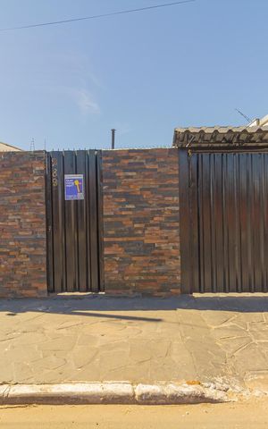 Casa à venda com 210m², 3 quartos e 2 vagas Casa à venda com 210m², 3 quartos e 2 vagasFachada/vista da Rua