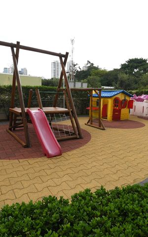 Apartamento à venda com 82m², 2 quartos e 2 vagasÁrea comum - Playground