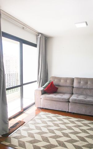 Apartamento à venda com 74m², 2 quartos e 1 vagaSala