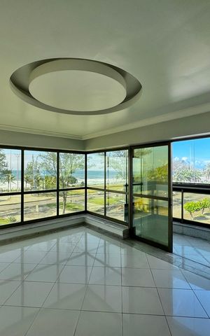 Apartamento à venda com 247m², 4 quartos e 3 vagas Apartamento à venda com 247m², 4 quartos e 3 vagasSuíte 1