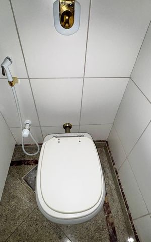 Apartamento à venda com 247m², 4 quartos e 3 vagas Apartamento à venda com 247m², 4 quartos e 3 vagasSuíte 2 - Banheiro