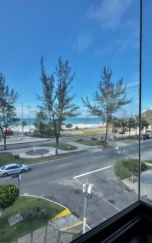 Apartamento à venda com 247m², 4 quartos e 3 vagas Apartamento à venda com 247m², 4 quartos e 3 vagasSuíte 1 - Varanda - Vista