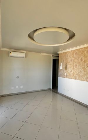 Apartamento à venda com 247m², 4 quartos e 3 vagas Apartamento à venda com 247m², 4 quartos e 3 vagasSuíte 1